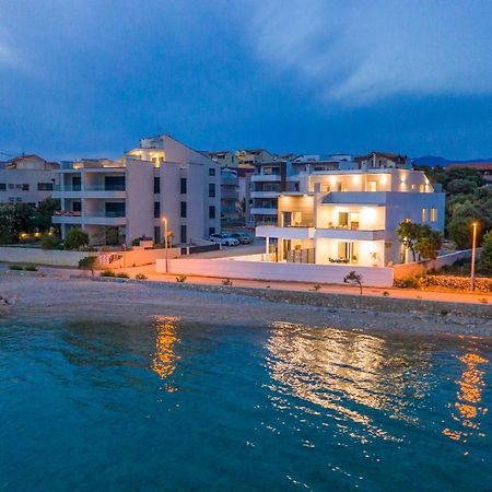 Villa Eni Apartments 2 Mandre Ngoại thất bức ảnh