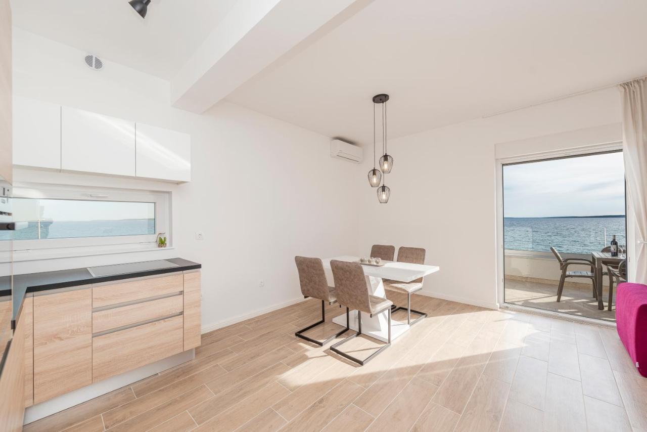 Villa Eni Apartments 2 Mandre Ngoại thất bức ảnh