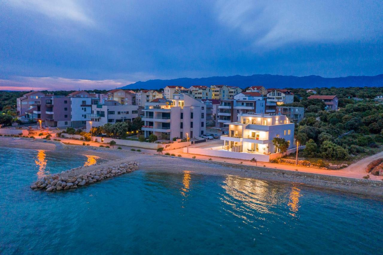 Villa Eni Apartments 2 Mandre Ngoại thất bức ảnh