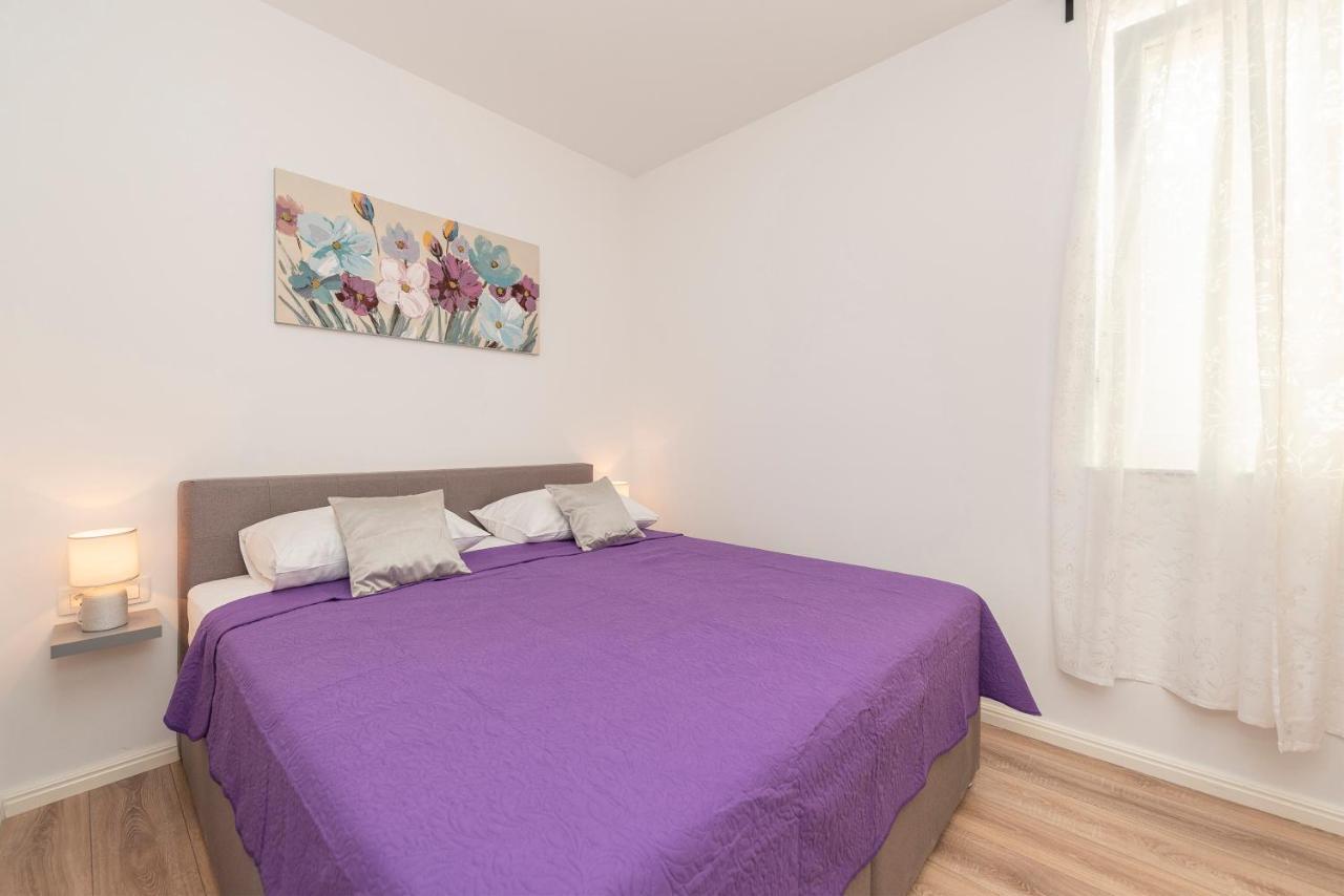 Villa Eni Apartments 2 Mandre Ngoại thất bức ảnh